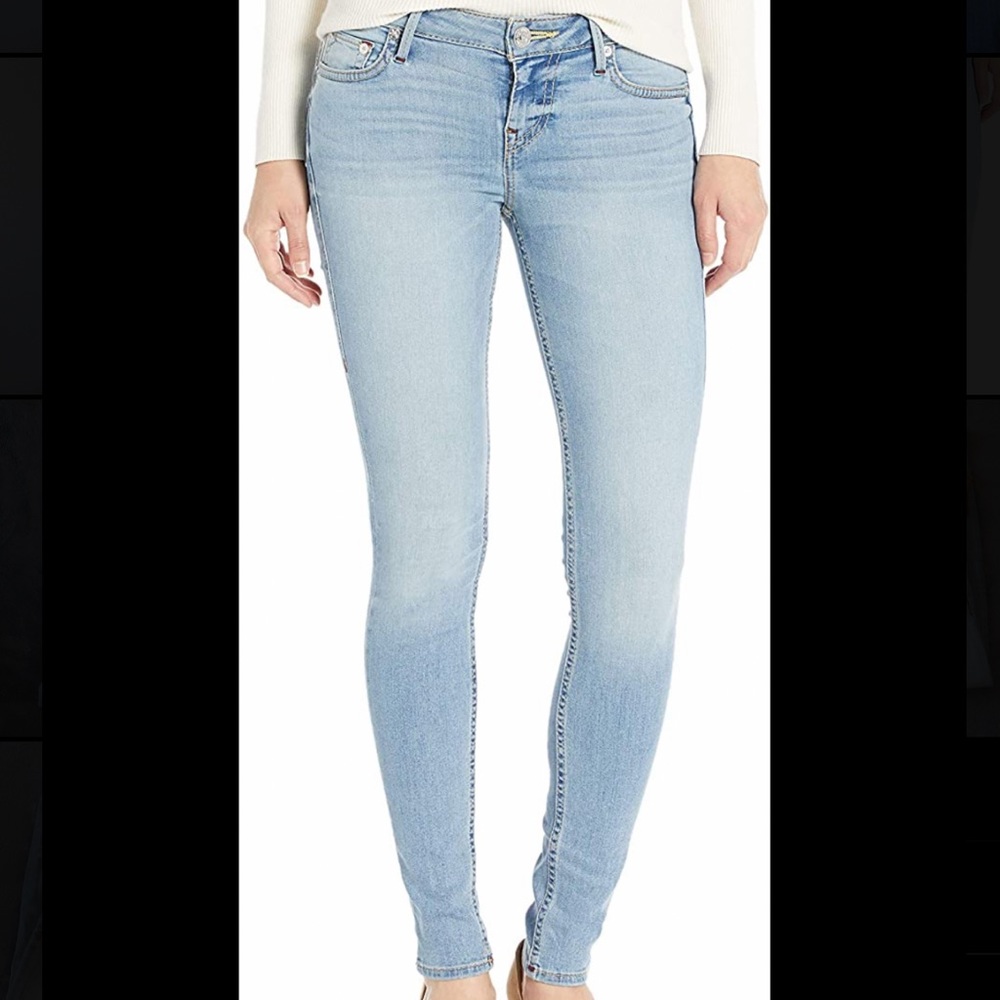 BNWT True Religion Halle Super Skinny Jeans